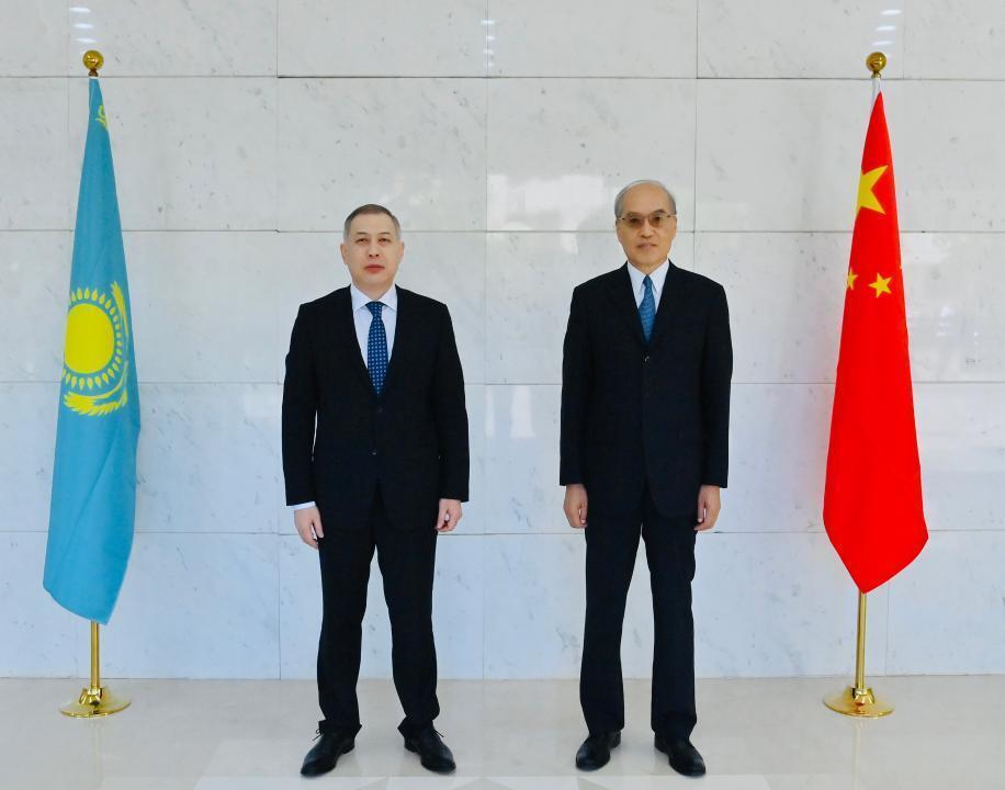 Казахстан и Китай договорились об укреплении сотрудничества в сфере оказания правовой помощи