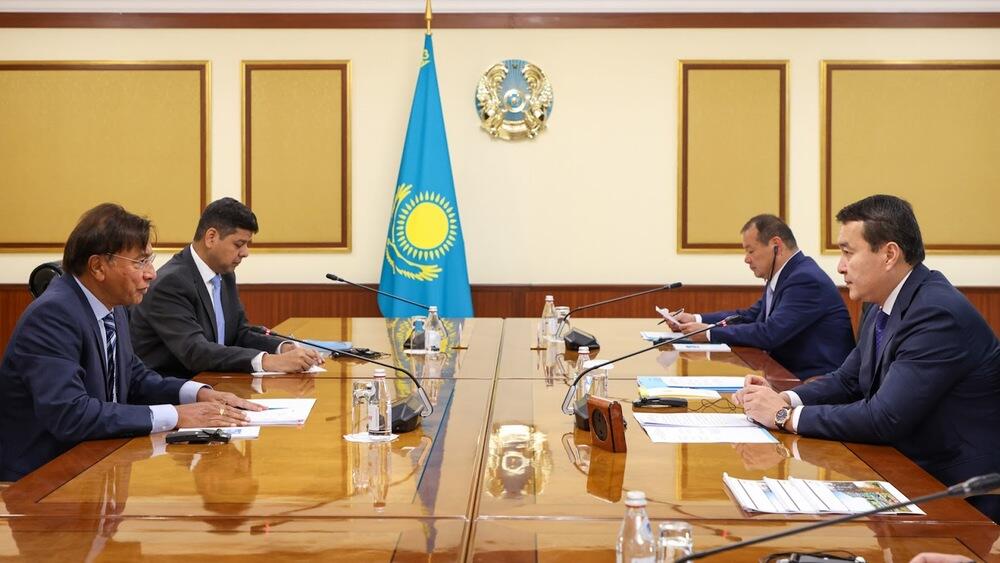 Kazakh PM Alikhan Smailov, ArcelorMittal CEO Lakshmi Mittal discuss industrial safety issues