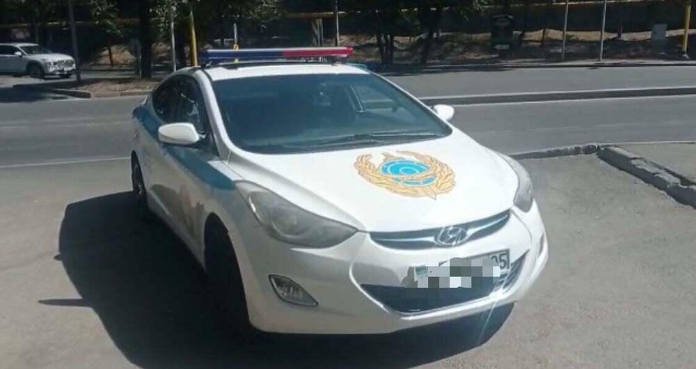 Бутафорская полицейская машина задержана в Алматы 