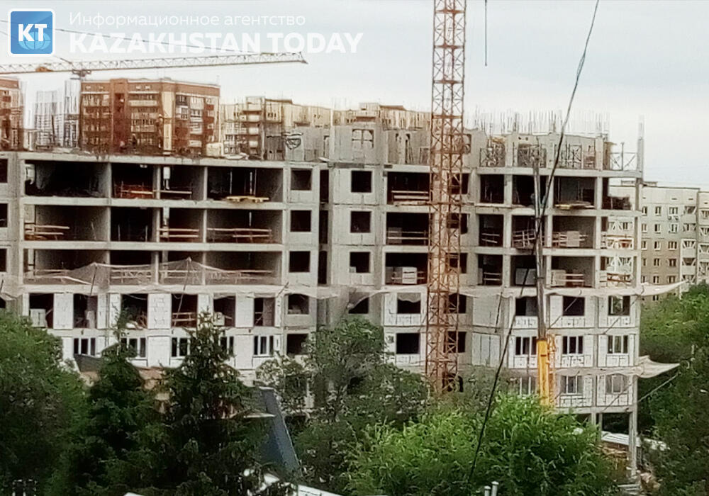 В Павлодаре без разрешительных документов возводят 15-этажный ЖК