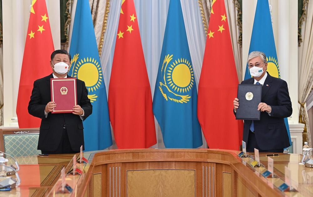 Kazakh, Chinese Presidents hold meeting. Images | akorda.kz