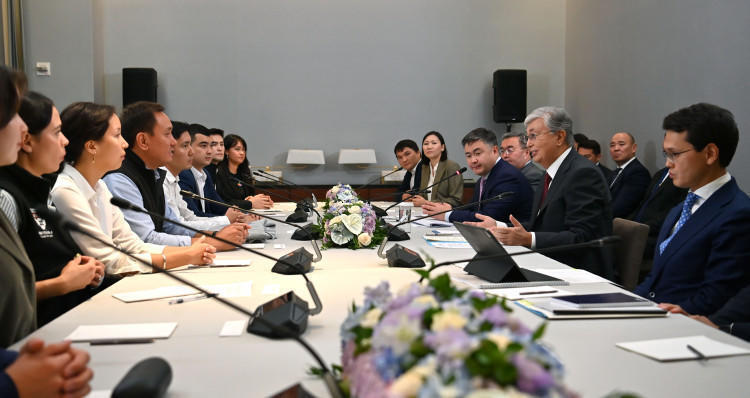 Президент Digital Nomads IT-қоғамдастығының өкілдерімен кездесті