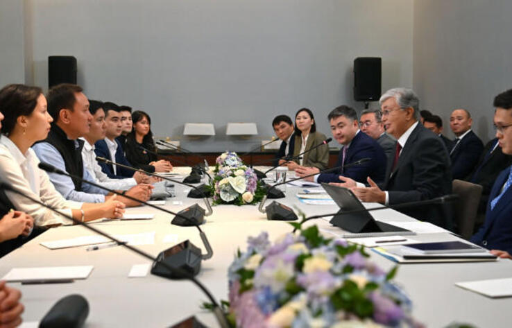 Президент Digital Nomads IT-қоғамдастығының өкілдерімен кездесті