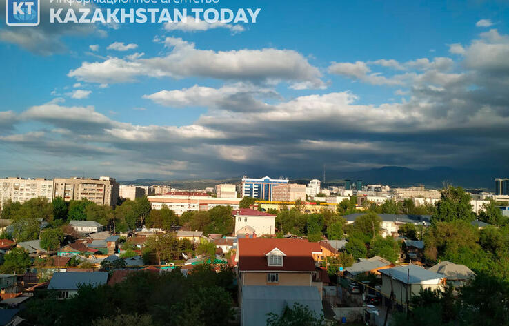 Штормовое предупреждение объявили в десяти областях 