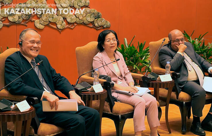 КИТАЙСКИЙ МЕЖДУНАРОДНЫЙ ПРЕСС-ЦЕНТР ЕВРАЗИИ - 2022: В Пекине прошла пресс-конференция по итогам саммита ШОС