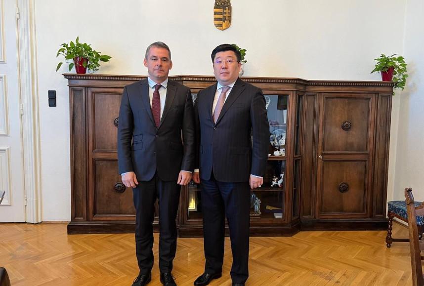 Leading Agricultural University of Hungary interested in opening branch in Kazakhstan