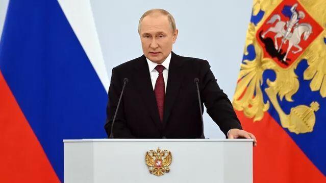 Путин подписал договор о принятии четырех регионов в состав РФ