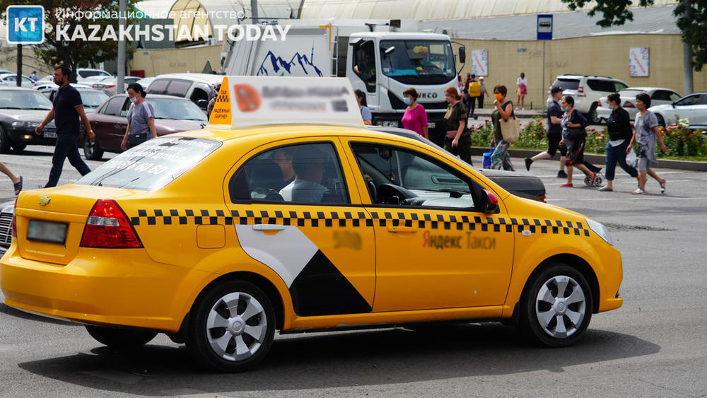Новые правила перевозки пассажиров ввели для таксистов в Астане 