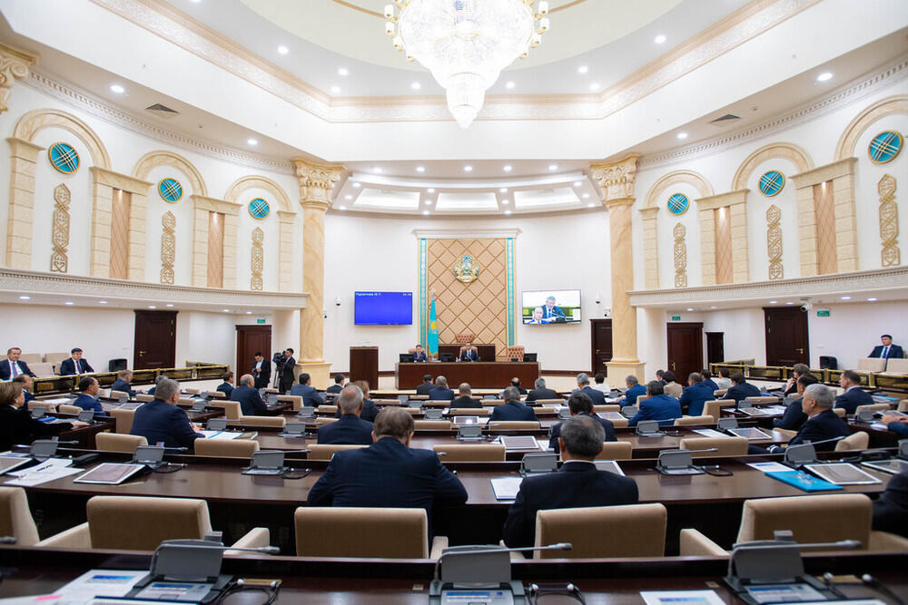 Казахстанские сенаторы приняли закон о торговом взаимодействии стран ЕАЭС с Ираном 