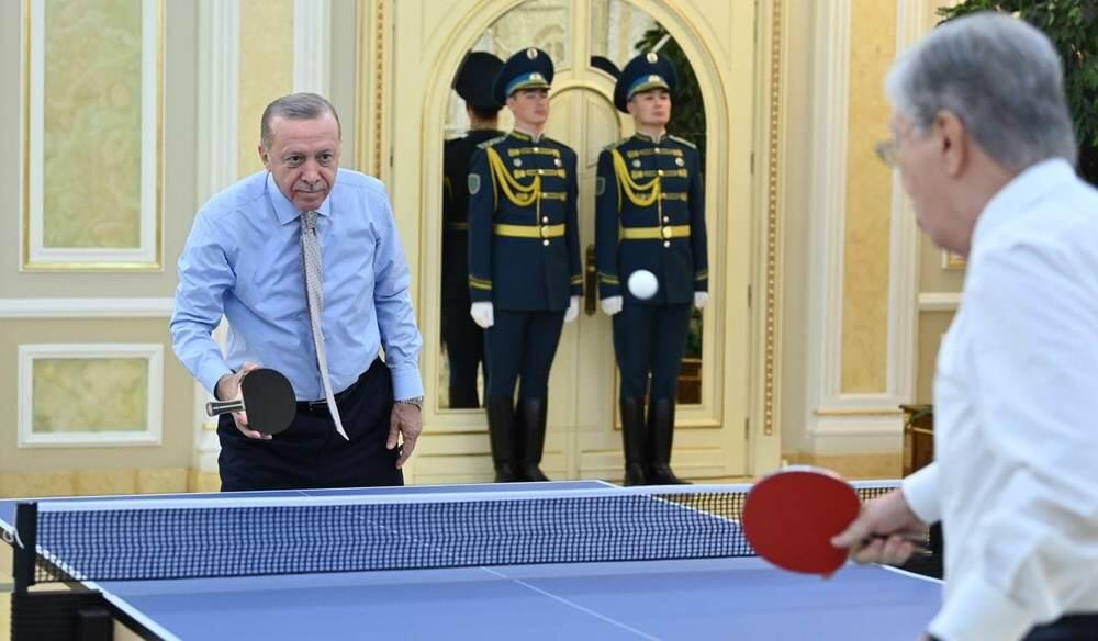 Токаев сыграл в настольный теннис с Эрдоганом. Фото: Акорда