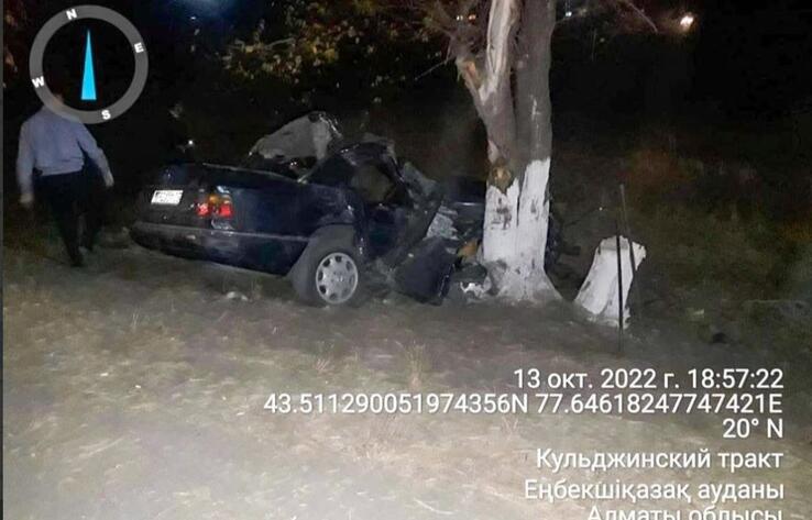 В результате ДТП в Алматинской области погибли 6 человек