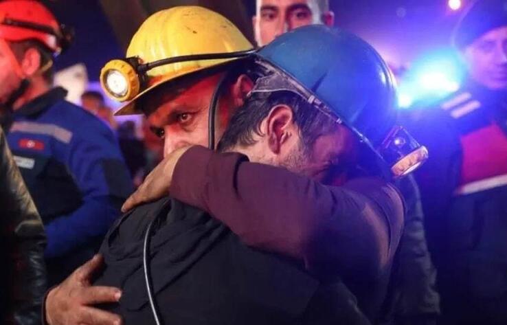 Токаев выразил соболезнования президенту Турции в связи с гибелью шахтеров 