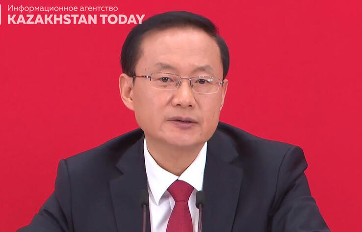 Интервью официального представителя 20-го съезда КПК Сунь Ели