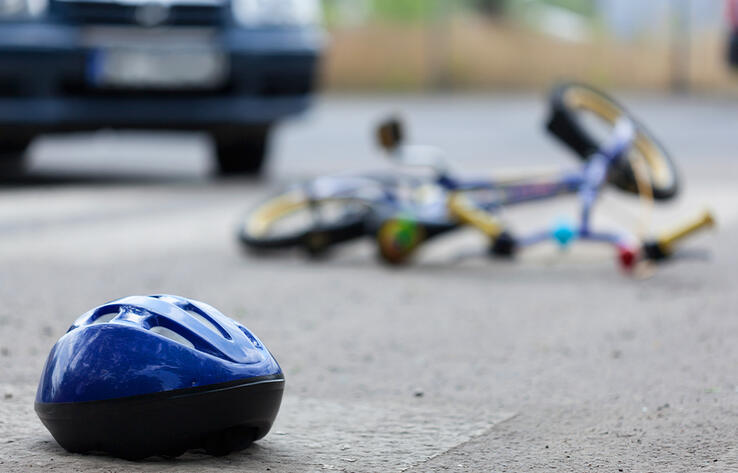 В Актюбинской области автомобиль насмерть сбил велосипедиста