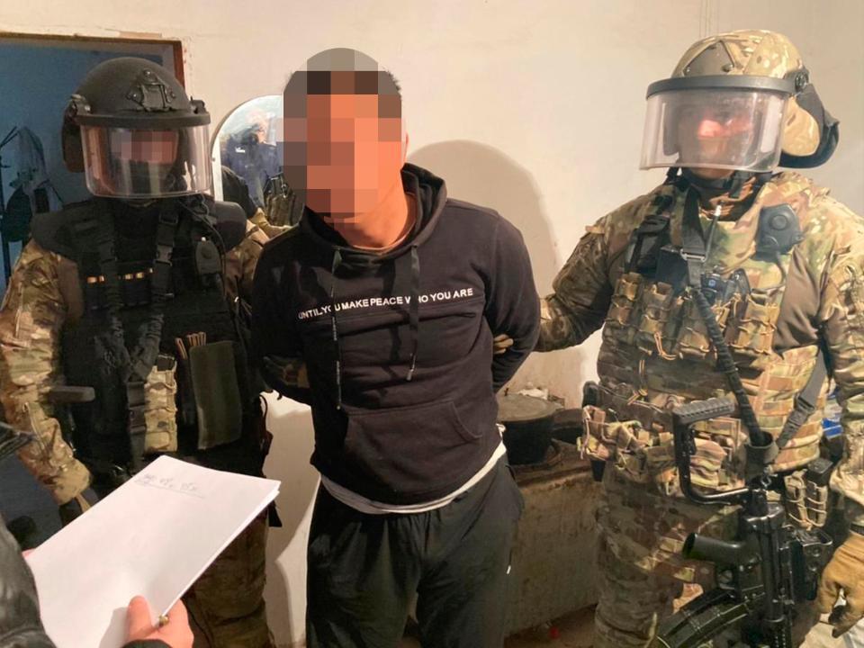 Задержаны лидер и пятеро участников ОПГ "Бейнеуские" . Фото: КНБ РК