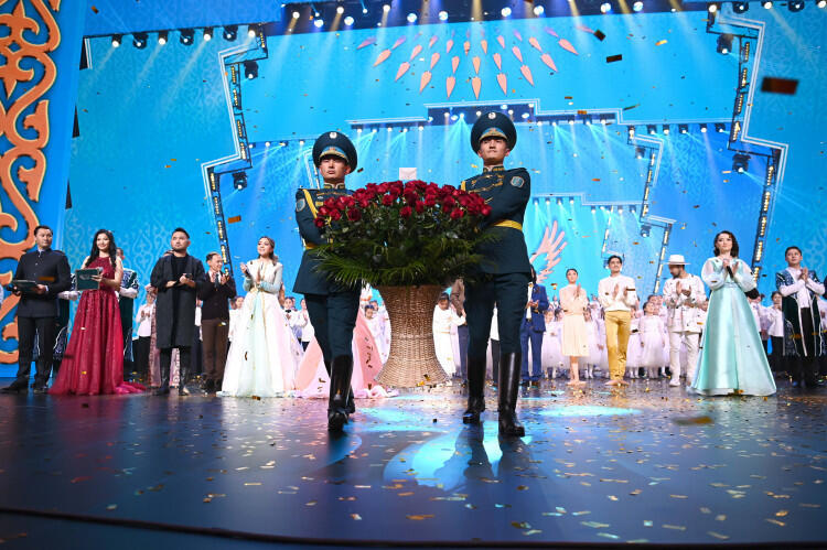 Президент посетил торжественный концерт, посвященный Дню Республики. Фото: Акорда