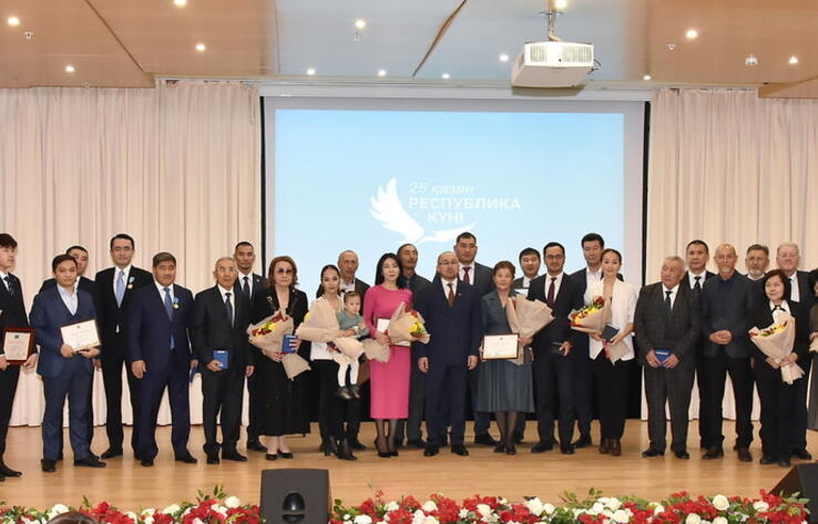 В Казахстане наградили деятелей культуры и спорта