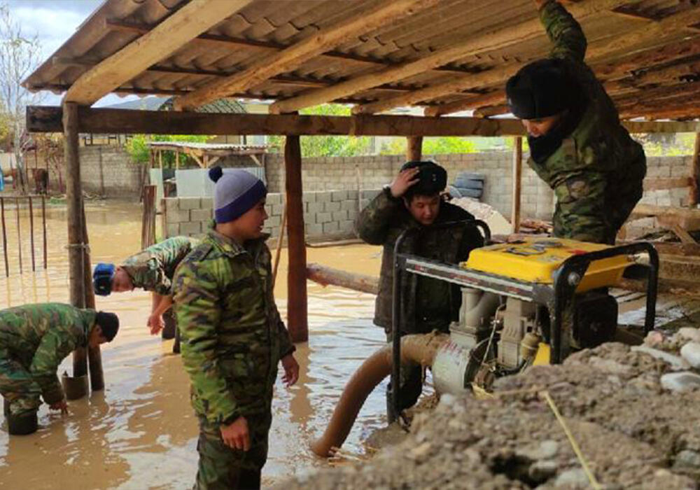 Двухлетний ребенок утонул в яме с дождевой водой в Туркестанской области . Фото: МЧС РК 