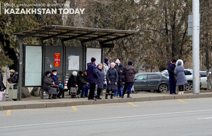 Досаев рассказал о недобросовестных перевозчиках в Алматы 