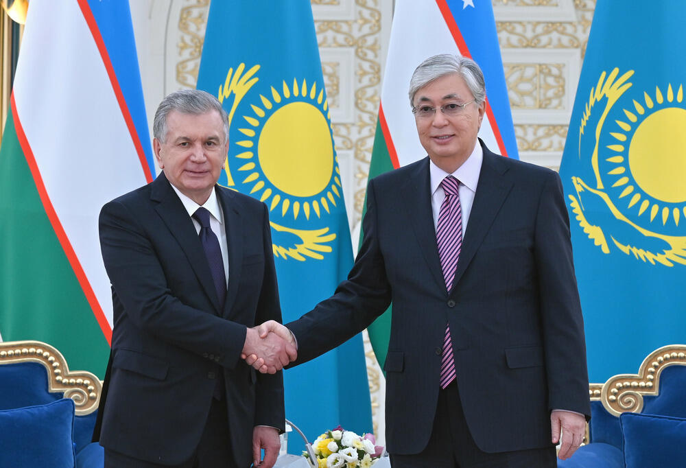 Президент Казахстана провел встречу с президентом Узбекистана