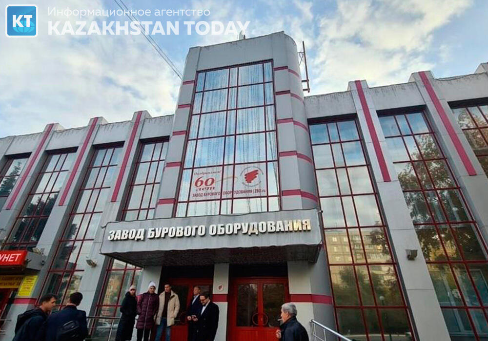 Казахстанские журналисты посетили завод бурового оборудования в Оренбургской области