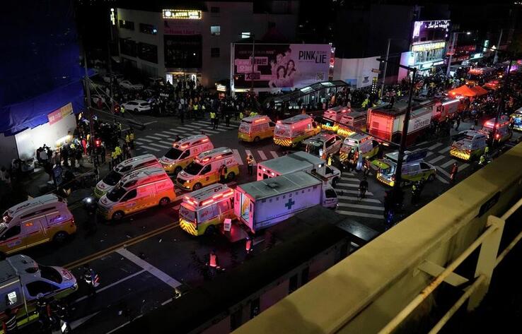 Трагедия в Сеуле: в давке на Хэллоуин погиб 151 человек