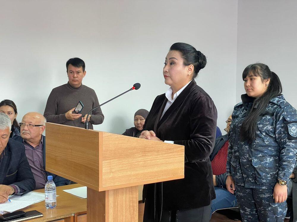 Экс-замакима Атырауской области грозит семь лет лишения свободы за взятки 