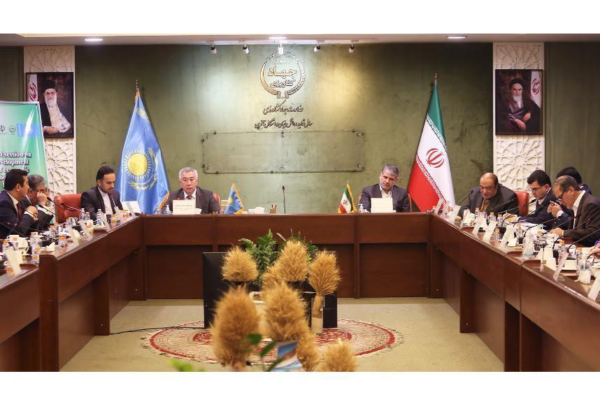 Kazakhstan and Iran sign memo to increase goods traffic up to 4 mln tons a year. Images | primeminister.kz