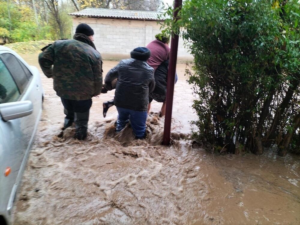 В Туркестанской области из-за обильных осадков затопило более 20 дворов 