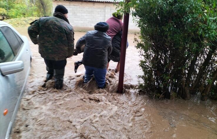 В Туркестанской области из-за обильных осадков затопило более 20 дворов 
