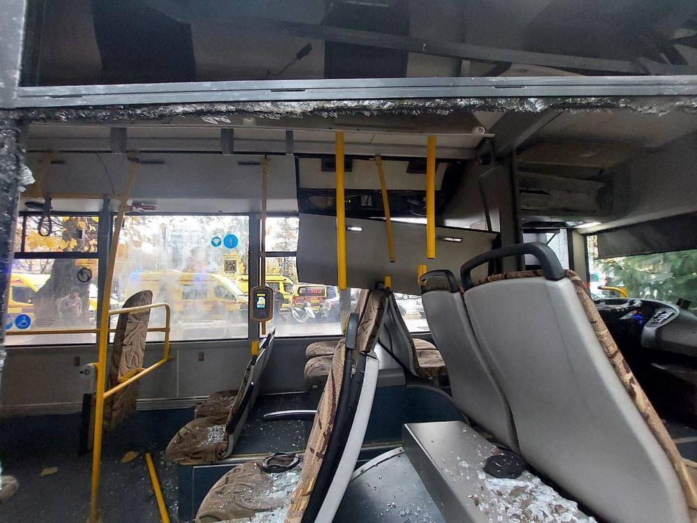 В Алматы столкнулись два автобуса . Фото: telegram/ALMATY_KRIS_P