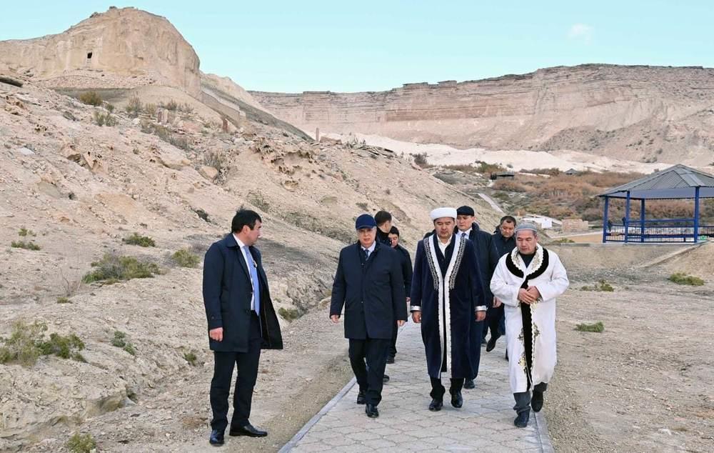 Сарданапалус пен Медузаның жыныстық қатынасы туралы фанфик