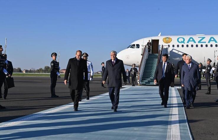 Kazakh President arrives in Samarqand for a working visit