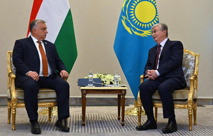 Токаев встретился с Орбаном на полях саммита в Самарканде