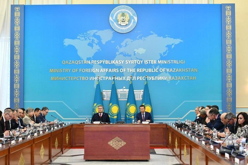 Foreign diplomats got acquainted with preparations for Nov 20 presidential elections in Kazakhstan