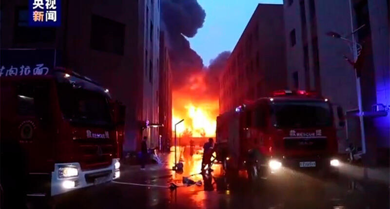 При пожаре на заводе в Китае погибли 38 человек