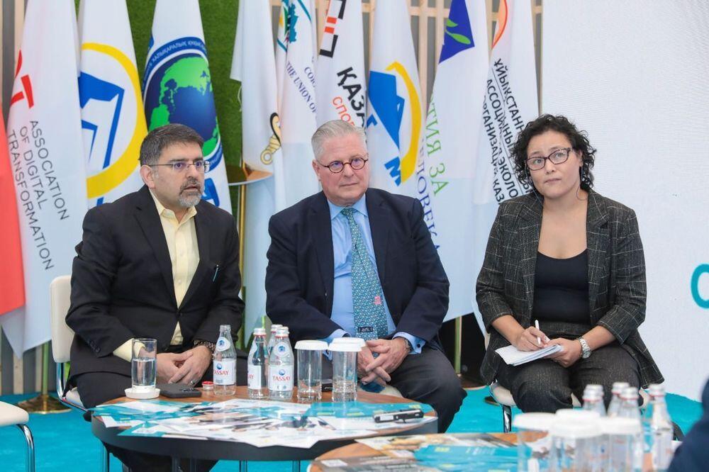 Штаб Токаева посетили 44 иностранных СМИ из 37 стран мира . Фото: Amanat