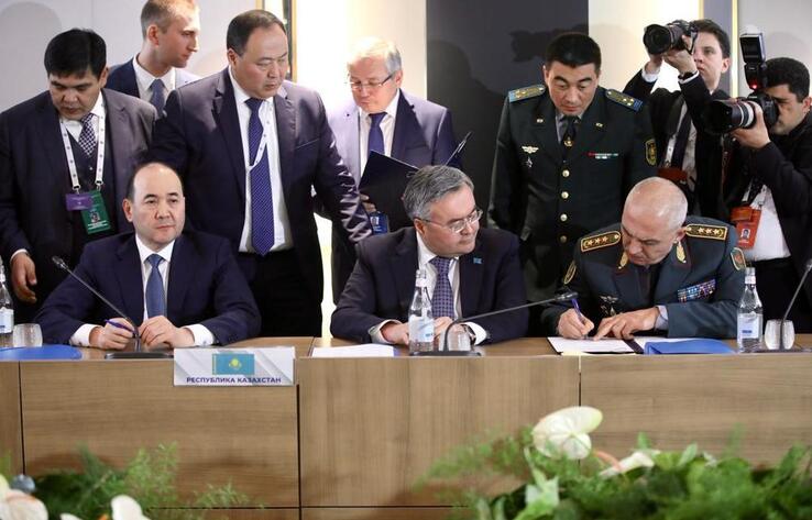 Главы Минобороны Казахстана и Армении рассмотрели вопросы двустороннего сотрудничества