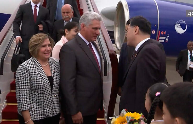Председатель Кубы посещает Китай с госвизитом с 24 по 26 ноября