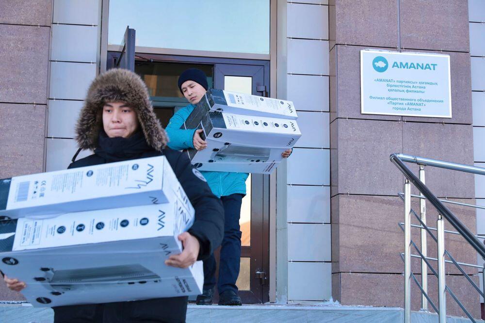 Аманатовцы отправили более 1000 обогревателей жителям Экибастуза . Фото: AMANAT 