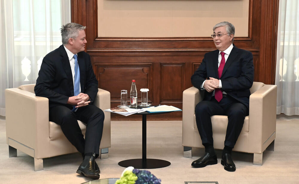 Президент Казахстана провел встречу с генеральным секретарем ОЭСР