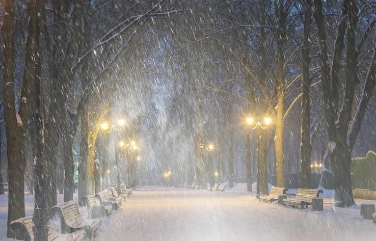 Штормовое предупреждение объявили в четырех областях