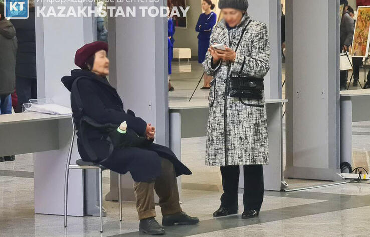 Парламент принял поправки, позволяющие женщинам выходить на пенсию в 61 год