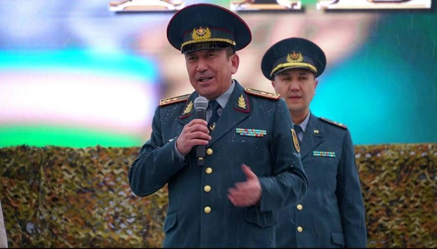 Kazakh Military Orchestra congratulates Uzbekistanis on Constitution Day. Images | gov.kz