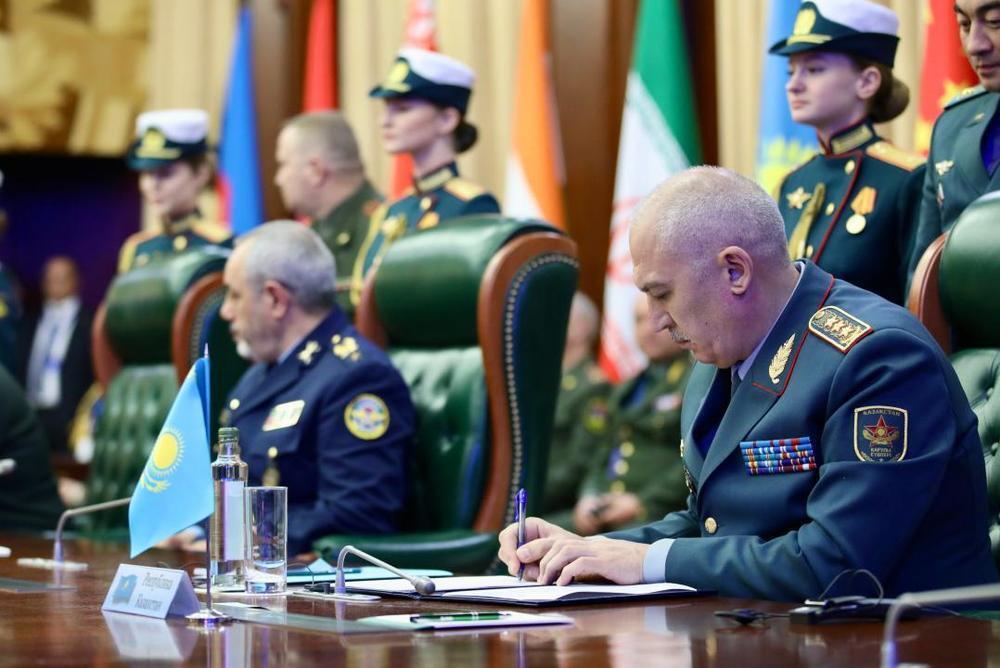 Министры обороны государств ШОС и СНГ обсудили вопросы региональной безопасности 

 