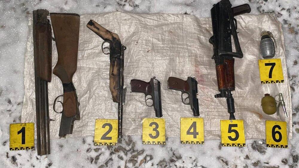 Тайник с оружием обнаружен в Алматинской области