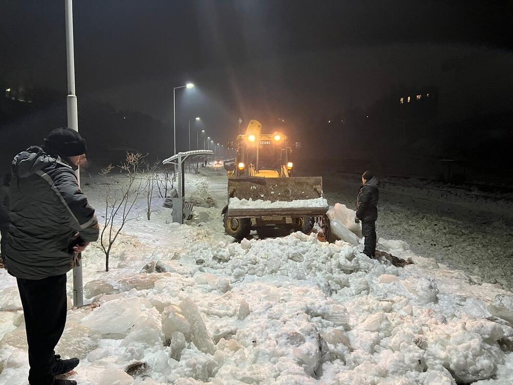 В Алматы устраняют последствия шугохода. Фото: акимат Алматы
