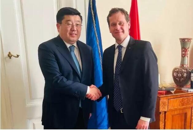 Political reforms in Kazakhstan discussed at Office of President of Hungary