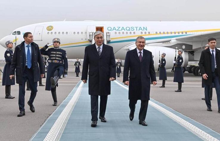 Президент Касым-Жомарт Токаев прибыл с государственным визитом в Узбекистан