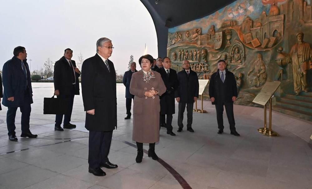 Президент Касым-Жомарт Токаев прибыл с государственным визитом в Узбекистан. Фото: Акорда